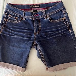 Size 8 Jordache Jean shorts like new.